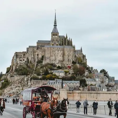 Holiday home Maison Louvel - Proche Du Mont-saint-michel *